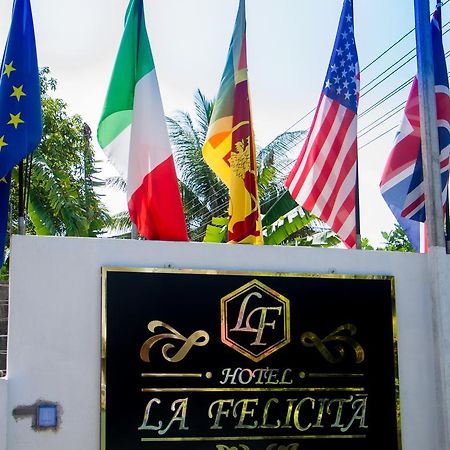 Hotel La Felicita Mirissa Bagian luar foto