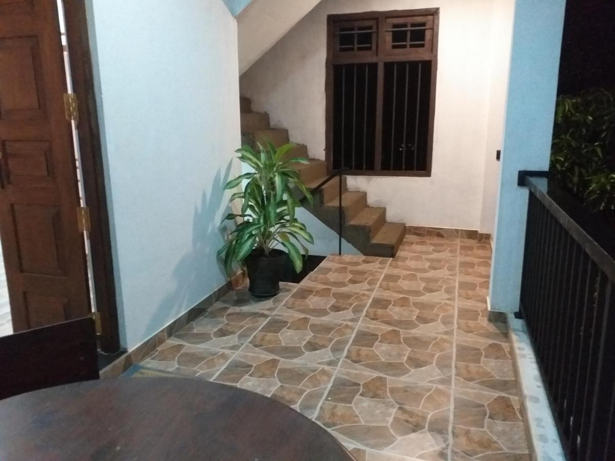 Hotel La Felicita Mirissa Bagian luar foto