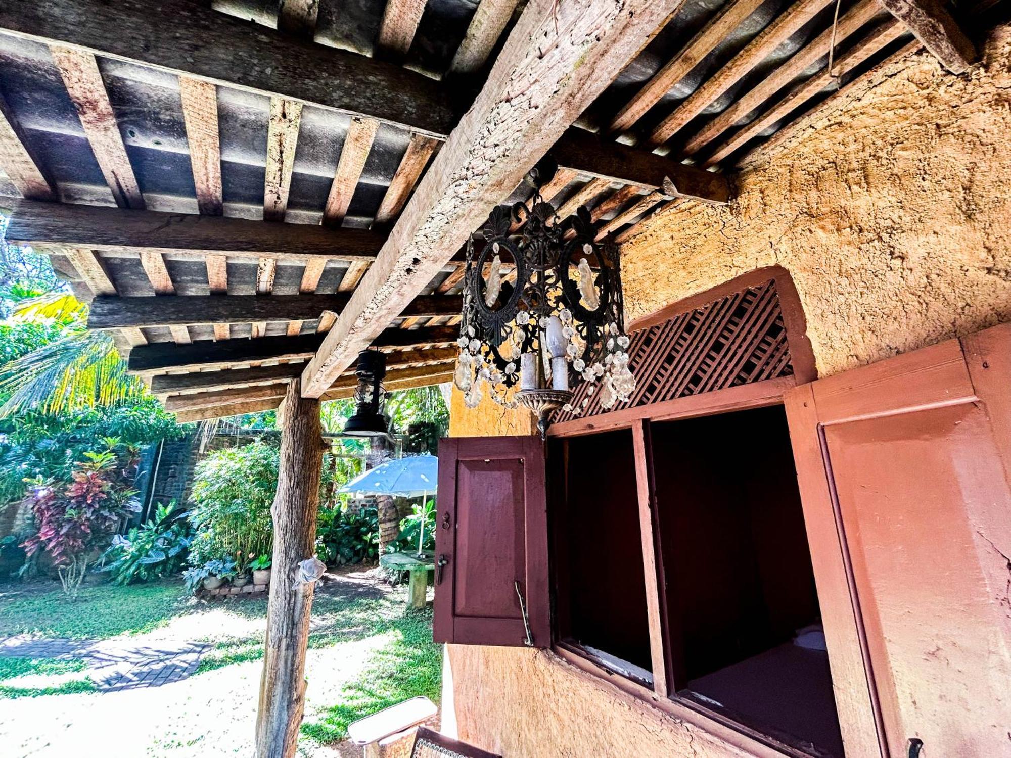 Hotel La Felicita Mirissa Bagian luar foto