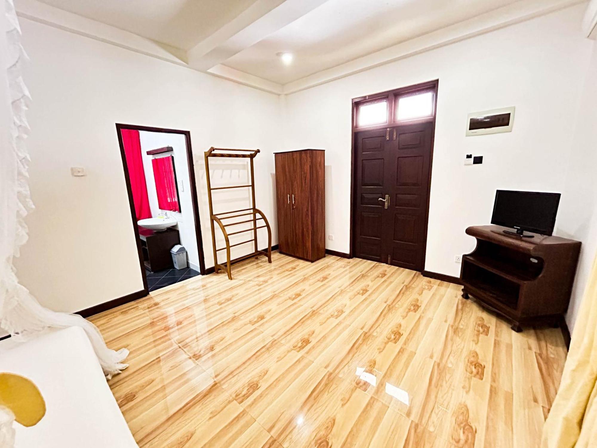 Hotel La Felicita Mirissa Bagian luar foto