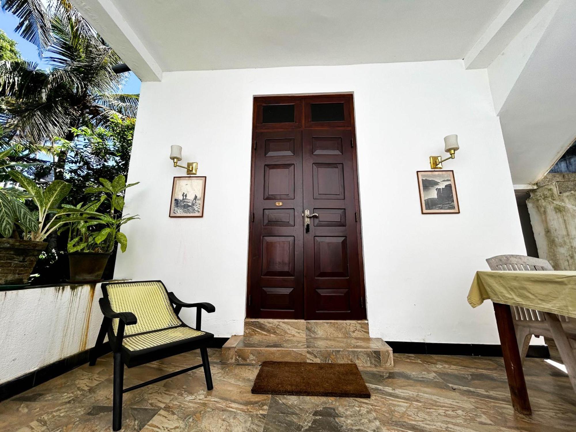 Hotel La Felicita Mirissa Bagian luar foto